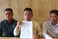 Tim kuasa hukum pelapor Aditya Indra Lesmana, Devi Iskandar, SH, MH, saat memberikan keterangan kepada awak media, Jumat (11/9/2026)