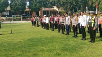 fhoto : polres pagar alam kerahkan personel awasi sejumlah spbu