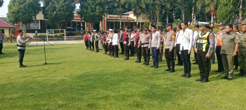 fhoto : polres pagar alam kerahkan personel awasi sejumlah spbu