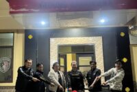 fhoto (istmewa) : polres pagar alam amankan pelaku penusukan yang menewaskan seorang pemuda meninggal dunia