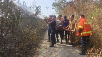 Cegah Meluas, Polsek Tebing Tinggi Bersama Tim Gabungan Lakukan Ground Chek dan Pemadam Karhutla