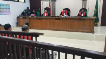 Saat majelis hakim menjatuhkan hukuman terhadap kedua terdakwa disidang PN Palembang, Rabu (16/9/2026)