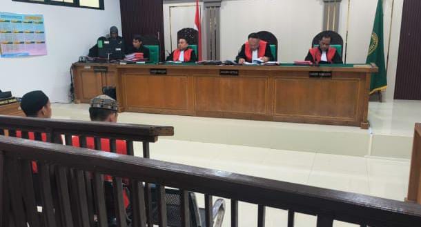 Saat majelis hakim menjatuhkan hukuman terhadap kedua terdakwa disidang PN Palembang, Rabu (16/9/2026)