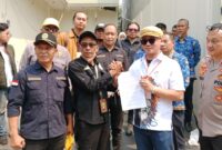 Kuasa hukum ADJIS selaku pemenang lelang, Redho Junaidi, SH, MH didampingi panitia PN Palembang, kamis (17/9/2026)