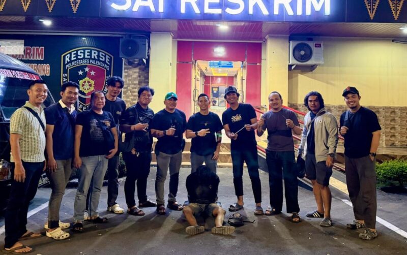Foto :  pelaku usai diringkus Unit Ranmor