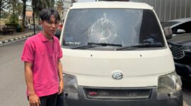 Foto korban bersam mobil nya