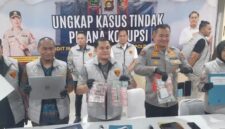 
Polda Sumsel gelar press release terkait OTT.