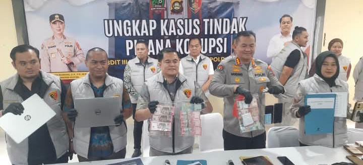 
Polda Sumsel gelar press release terkait OTT.