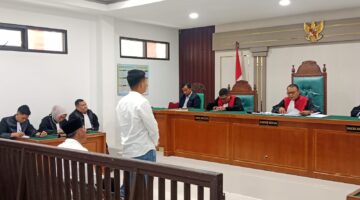 Foto : Majelis Hakim bacakan putusan terhadap kedua terdakwa kasus dugaan korupsi irigasi muara Enim disidang PN Tipikor Palembang, Senin (21/9) 2026)