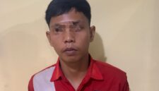 Tersangka saat diamankan. Foto: dokumen polisi.