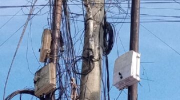 PLN ULP Sekayu Akan Tertibkan Kabel Internet di Tiang PLN, Beri Waktu Tiga Bulan 