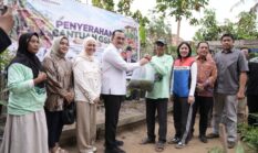 Sinergi Bersama Pemprov Sumsel, Kilang Plaju Salurkan Dukungan 10 Ribu Bibit Ikan Patin di Kecamatan Plaju Untuk Dukung Gerakan Sumsel Mandiri Pangan
