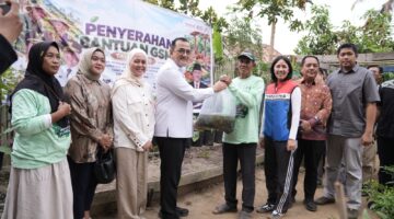 Sinergi Bersama Pemprov Sumsel, Kilang Plaju Salurkan Dukungan 10 Ribu Bibit Ikan Patin di Kecamatan Plaju Untuk Dukung Gerakan Sumsel Mandiri Pangan