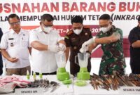 Foto saat pemusnahan barang bukti di kantor Kejari OKI