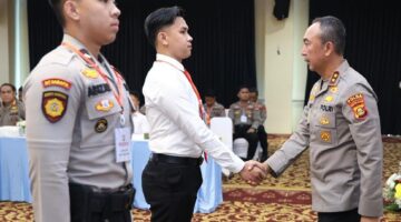 Kapolda
Sumsel Irjen Pol. Dr. Sandi Nugroho di Auditorium Lantai 7 Mapolda Sumsel, Palembang, Rabu (23/9/2026).