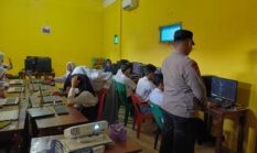 Siapkan Generasi Melek IT, Polsek Buay Madang Timur Latih Siswa SMA Muhammadiyah 2 Program ‘Paham AI’