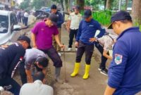fhoto : gotong royong antisipasi banjir dan normalisasi tumpukan sampah