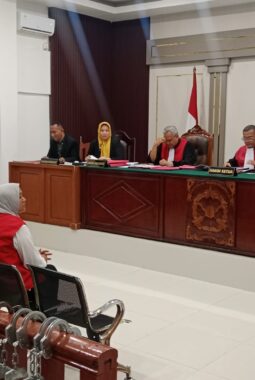 Pledoi Saesilawati: PH Bantah Ada Niat Membunuh, Minta Dakwaan Dialihkan ke Penganiayaan