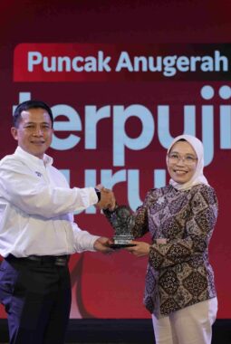 Tingkatkan Kreativitas Digital Guru di Ruang Kelas,Telkomsel Bikin Ribuan Tenaga Pendidik Makin Canggih Mengajar dengan AI
