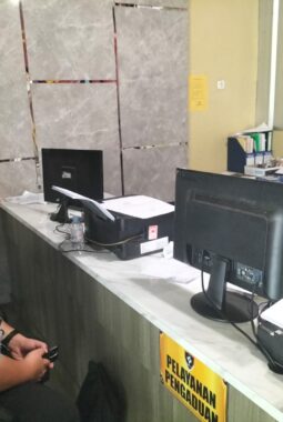 Hilangnya Atap Alkan Ternyata Dicuri, Korban Melihat Rekaman CCTV 