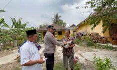 Wujud Kepedulian Sosial, Polsek Buay Madang Timur Gelar Aksi Sedekah dan Berbagi untuk Warga
