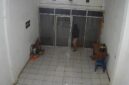 Foto : cctv saat pelaku Masuk ke kantornya
