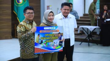 Bank Sumsel Babel Perkuat Kepedulian terhadap Kesehatan Masyarakat melalui Program CSR Operasi Penyakit Mata
