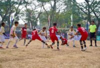 Foto kegiatan saat kompetisi perebutan tiket ke-seri Nasional yang berlangsung di lapangan stadion segitiga emas