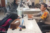 Dua Kali Jadi Korban Curanmor, Yuniati Menangis Saat Laporkan Motornya Dicuri