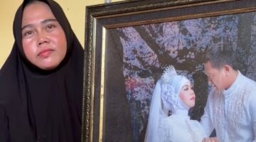 Istri almarhum, Rika Yunita (39) saat ditemui di rumah duka, Sabtu (3/10/2026). Foto: Tia