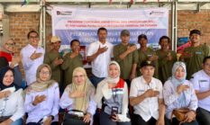 Pertamina Patra Niaga Regional Sumbagsel Perkuat Budidaya Ikan Kemang Agung melalui Pakan Mandiri