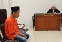 Saat terdakwa Taufik jalani sidang perdana di PN Palembang, Senin (5/10/2026)