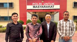 Foto : kuasa hukum membuat laporan di polres MUBA