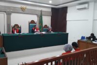 Saat kedua terdakwa dihadirkan disidang PN Palembang, Selasa (6/10/2026)