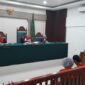 Saat kedua terdakwa dihadirkan disidang PN Palembang, Selasa (6/10/2026)
