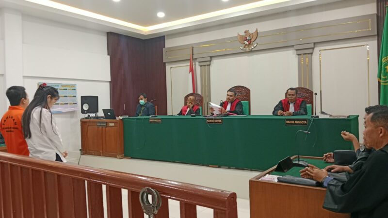Saat Hakim ketua bacakan putusan sela disidang PN Palembang, Kamis (8/10/2026)