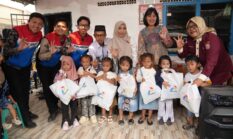 Dukung Pemenuhan Gizi Keluarga, Kilang Plaju Salurkan Paket PMT bagi Ratusan Balita dan Ibu Hamil di Kelurahan Sungai Rebo