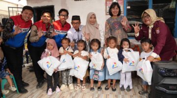 Dukung Pemenuhan Gizi Keluarga, Kilang Plaju Salurkan Paket PMT bagi Ratusan Balita dan Ibu Hamil di Kelurahan Sungai Rebo