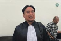 Saat tim kuasa kedua terdakwa Surya Negara SH MH saat ditemui di PN Tipikor Palembang, Selasa (13/10/2026)