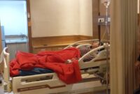 Mulyadi korban penganiayaan saat peliputan dirawat di RS Bhayangkara.