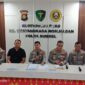 Kapolda Sumsel Irjen Pol Rony Samtana disampingi jajaran saat Confrensi Pers