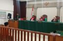 Saat terdakwa Fernando dihadirkan di disidang PN Palembang, Kamis (15/10/2026) untuk mendengarkan putusan dari majelis hakim