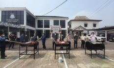 Kejari Empat Lawang Musnahkan Barang Bukti Narkotika dan Senjata Tajam