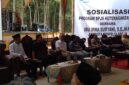 Kapolsek BMT Iptu Swisspo mendampingi jalannya kegiatan Sosialisasi Program BPJS bersama Anggota DPR RI Komisi IX di Desa Kedung Rejo, Kecamatan Buay Madang Timur, Kabupaten OKU Timur.