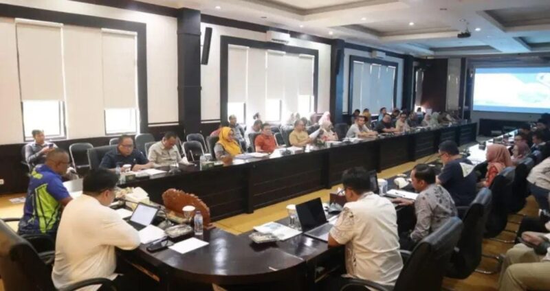 fhoto :rapat konsultasi publik-1 penyusunan rdtr