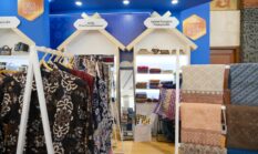 Pertamina Patra Niaga Regional Sumbagsel Angkat Songket Motif Nanas Prabumulih melalui Azizah Songket di INACRAFT 2026