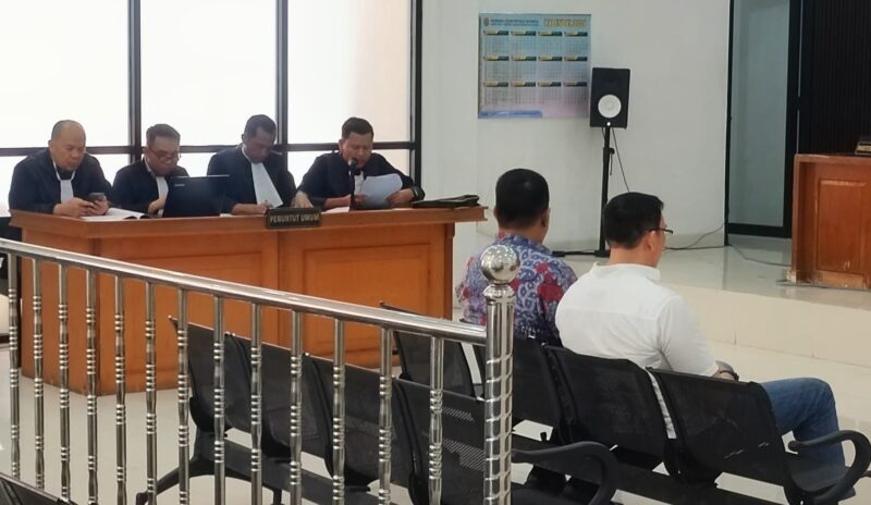 Saat dua terdakwa dihadirkan disidang PN Tipikor Palembang, senin (19/10/2026)