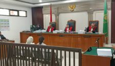 Saat dua terdakwa dihadirkan disidang PN Tipikor Palembang, Senin (19/10/2026)