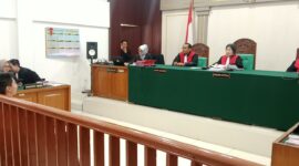 Saat majelis hakim Bacakan putusan terdakwa Ario disidang PN Palembang, selasa (20/10/2026)