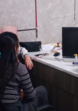 Pergoki Suami Bersama Wanita Lain di Hotel, IRT Mengaku Jadi Korban KDRT